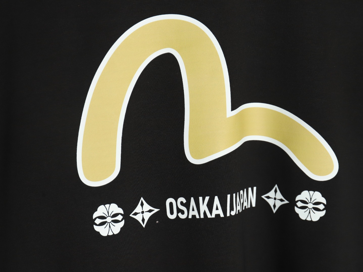 Evisu Year of the Snake limited edition dragon and snake print short sleeves