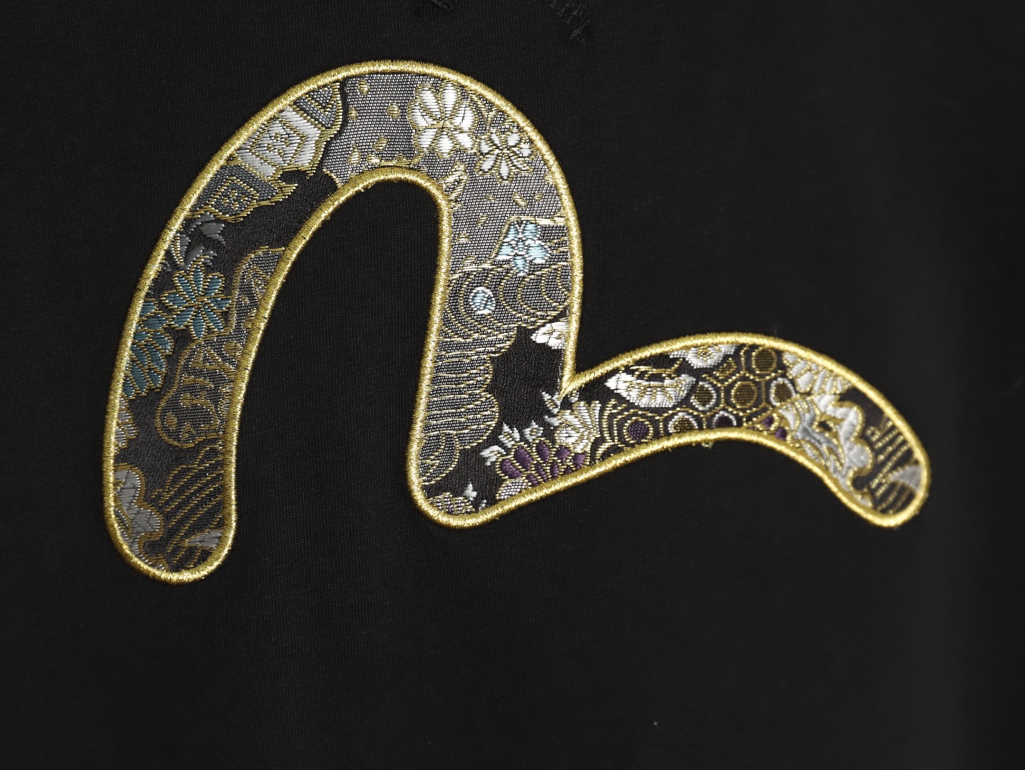 Evisu brocade seagull embroidered short sleeves