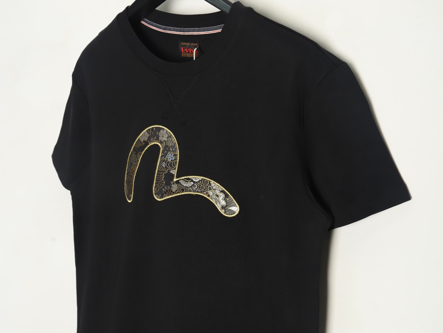 Evisu brocade seagull embroidered short sleeves