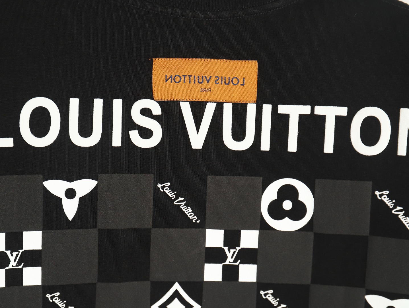 Louis Vuitton Back Checkerboard Short Sleeve T-Shirt TSK1