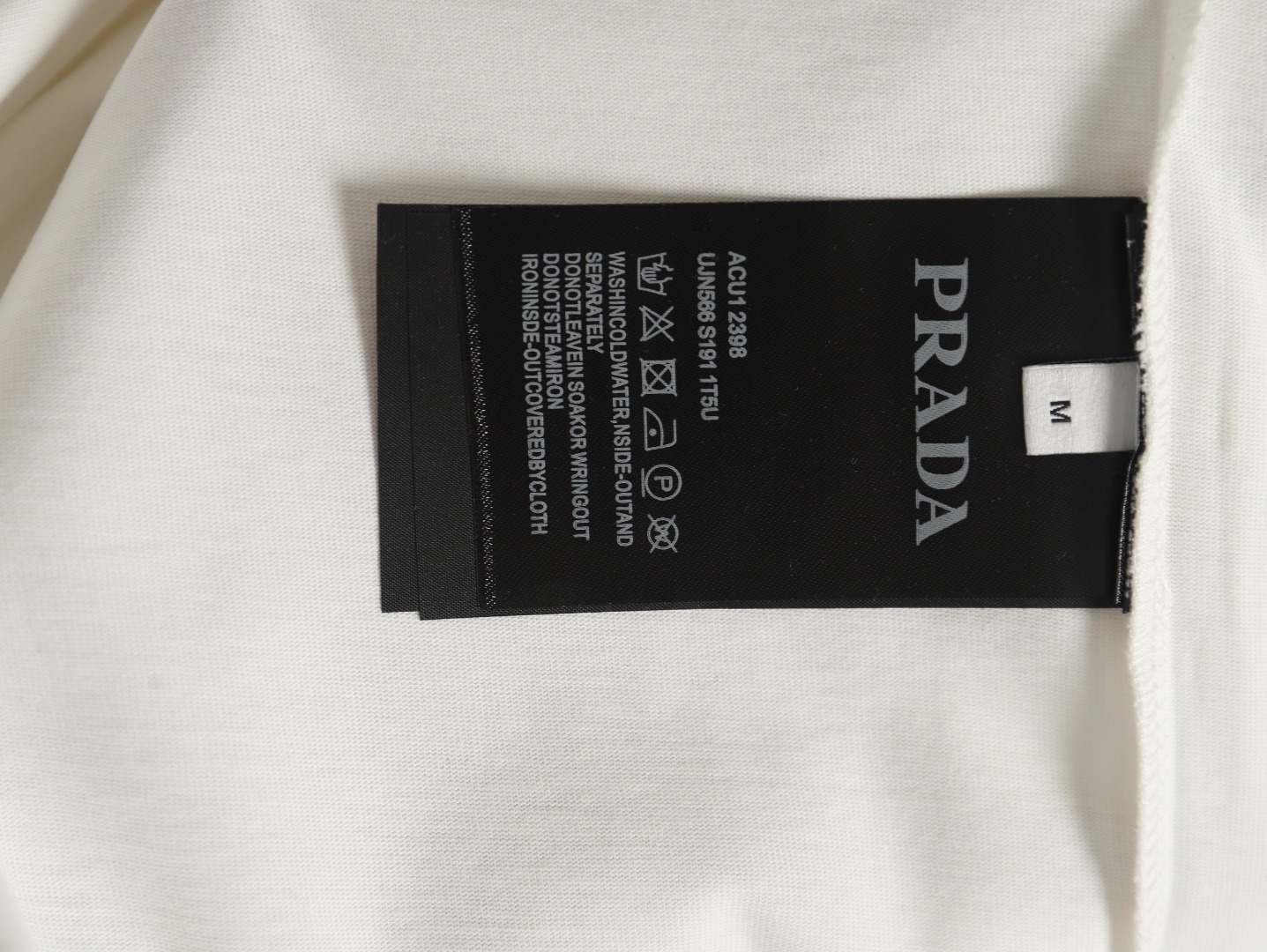 Prada hand-painted badge 3D embroidery short sleeves