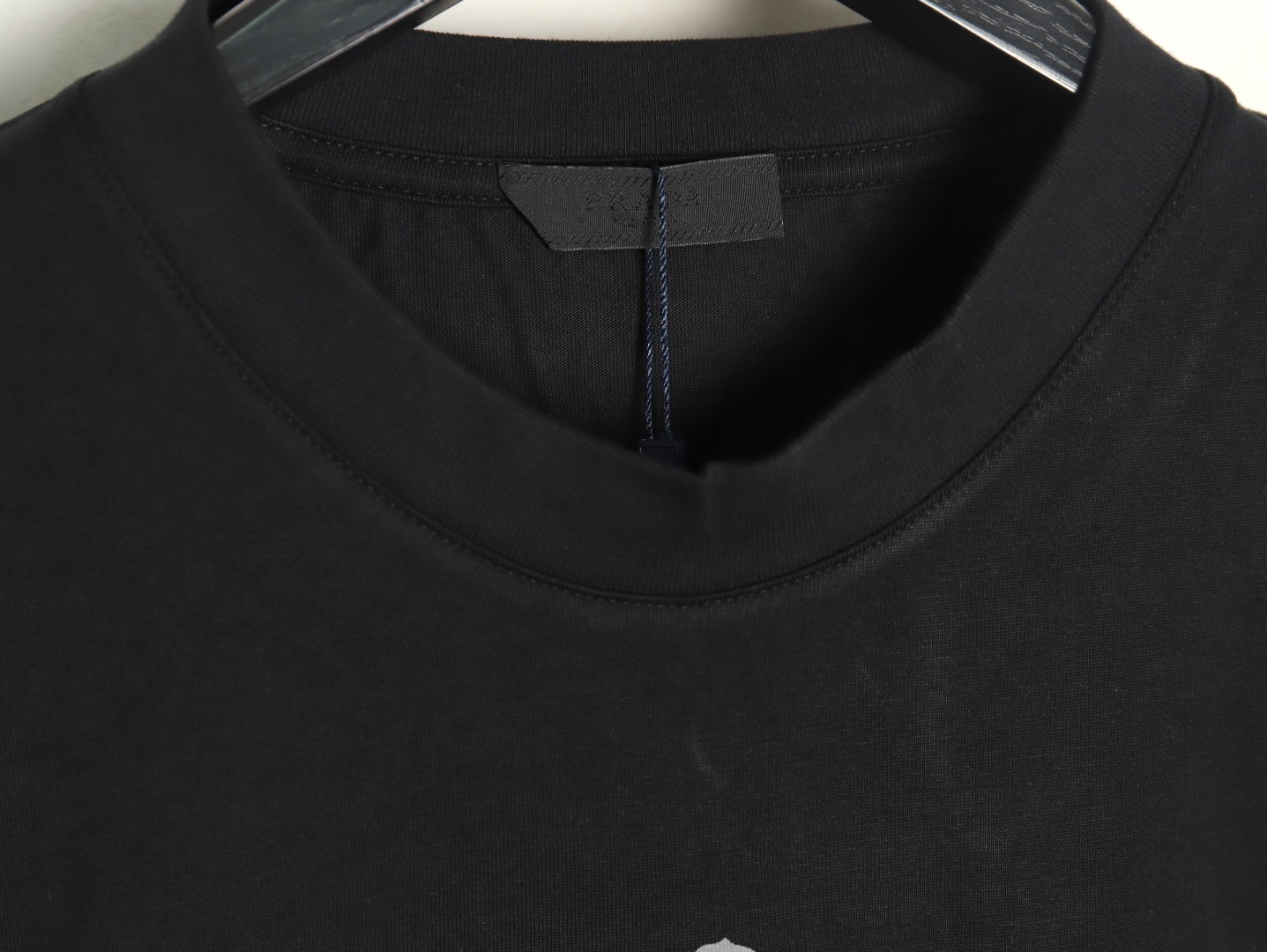 Prada hand-painted badge 3D embroidery short sleeves TSK1