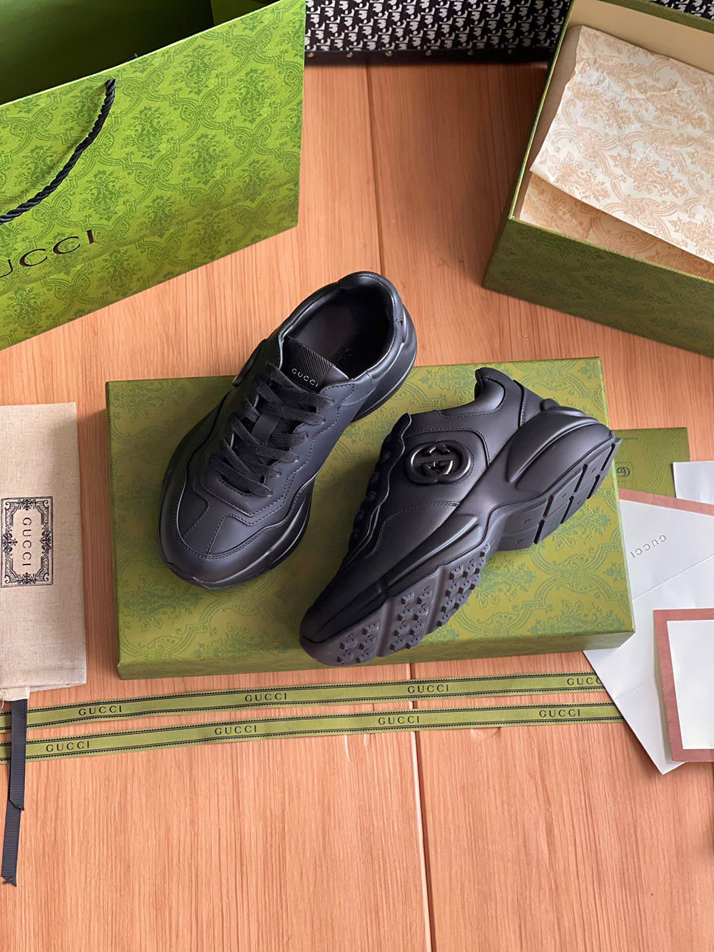 Gucci GG Rhyton Retro Casual Sneakers