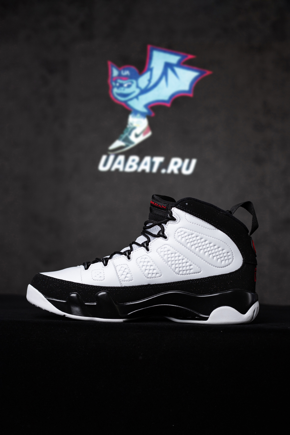 Air Jordan 9 Retro OG 'Space Jam' 2016