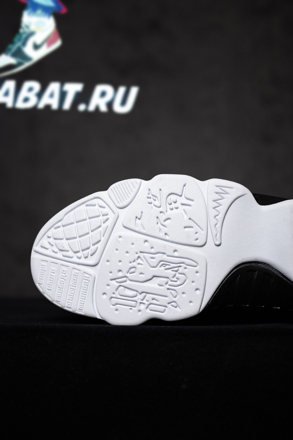 Air Jordan 9 Retro OG 'Space Jam' 2016