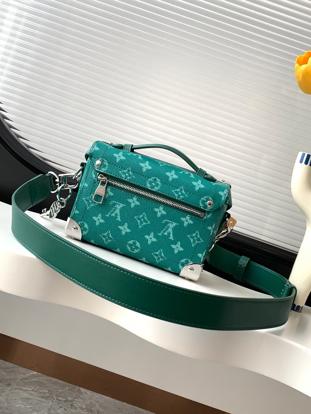 Louis Vuitton Soul Trunk Bags M12686 19*15*7cm
