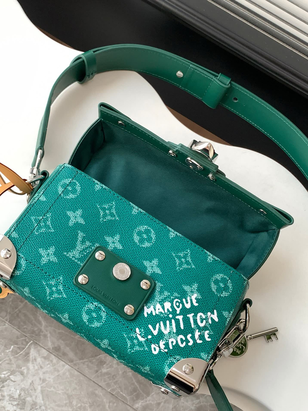 Louis Vuitton Soul Trunk Bags M12686 19*15*7cm