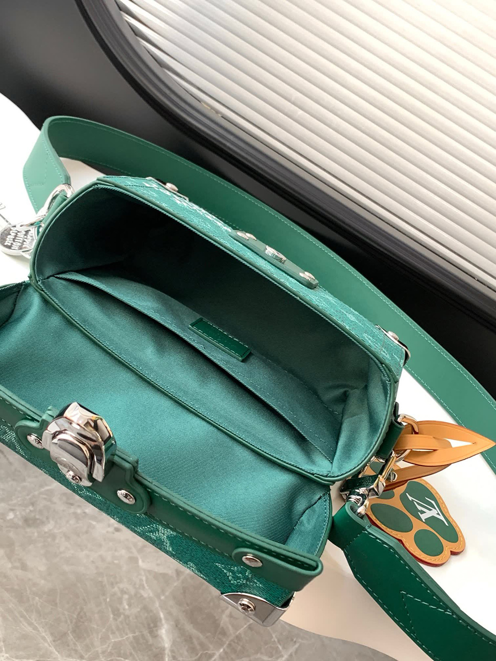 Louis Vuitton Soul Trunk Bags M12686 19*15*7cm