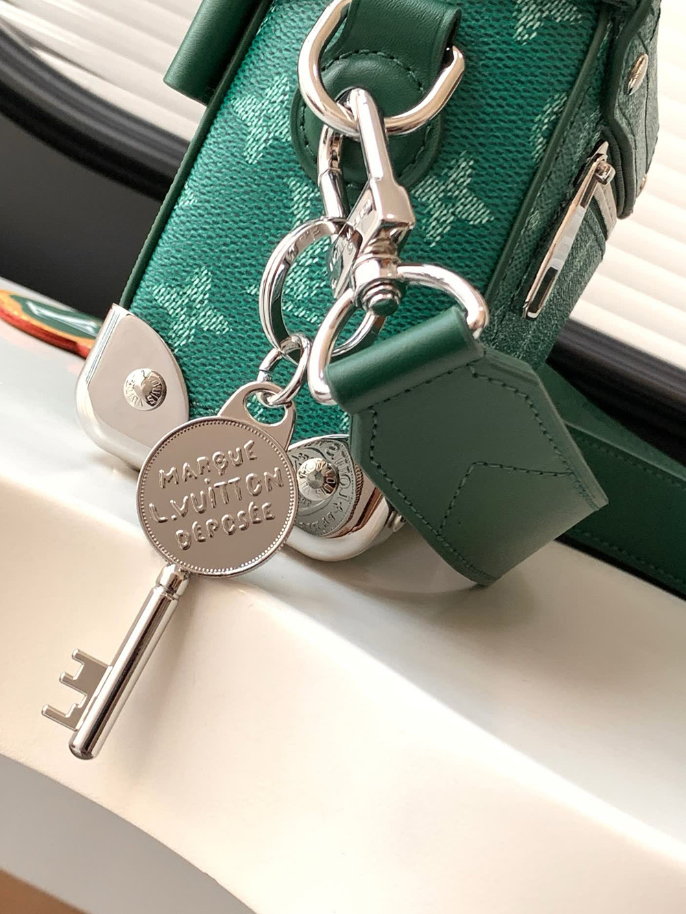 Louis Vuitton Soul Trunk Bags M12686 19*15*7cm