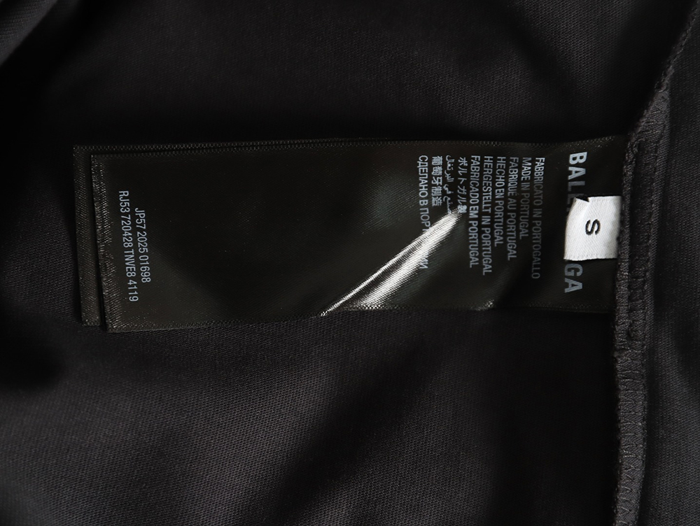 Balenciaga ripped long sleeves with blurred pattern TSK1