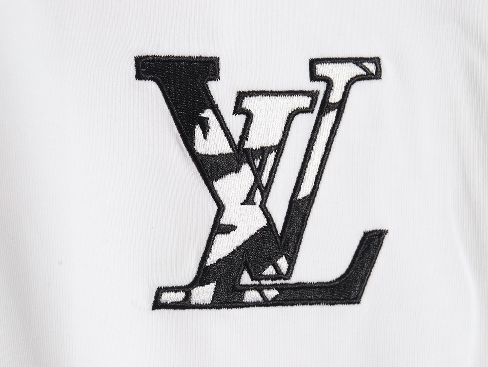Louis Vuitton Chest Ski Logo Embroidered Short Sleeve T-Shirt