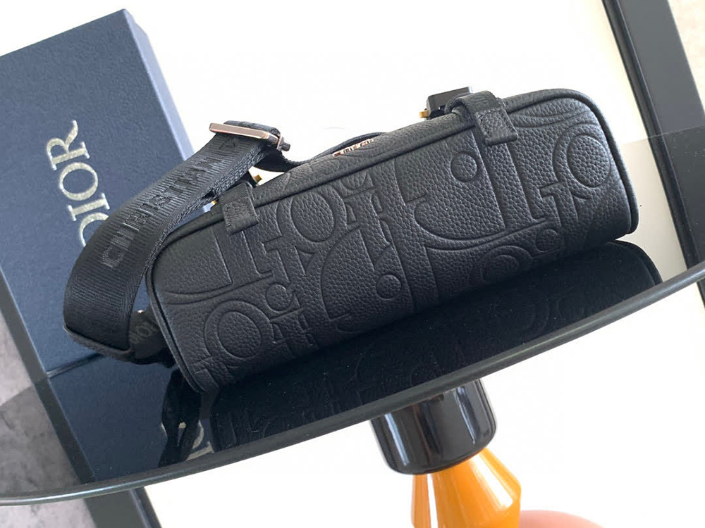 Dior Dior Hit the Road Messenger Bags 333LLG 24*18*8cm