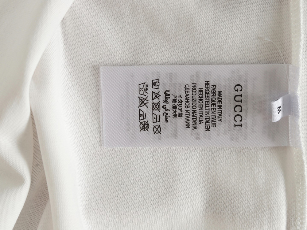 Gucci shoulder contrast logo tassel embroidered short sleeve T-shirt
