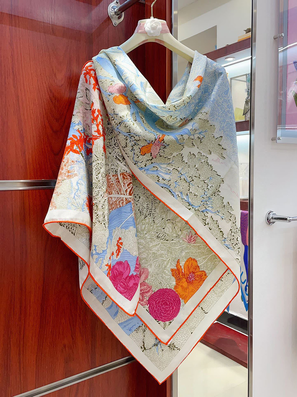 Hermes Retour a la Nature shawl 140*140cm