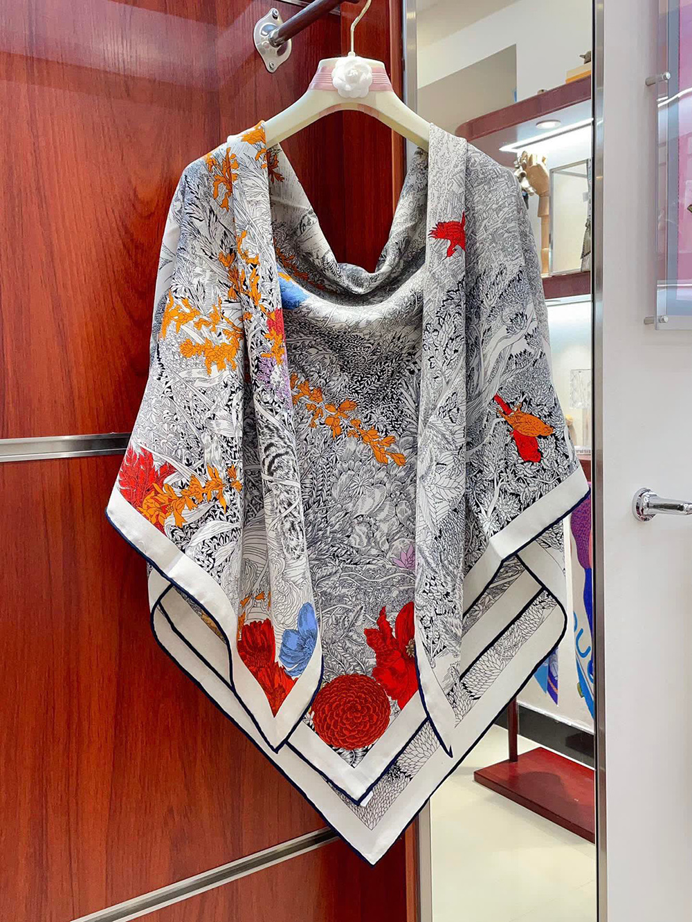 Hermes Retour a la Nature shawl 140*140cm