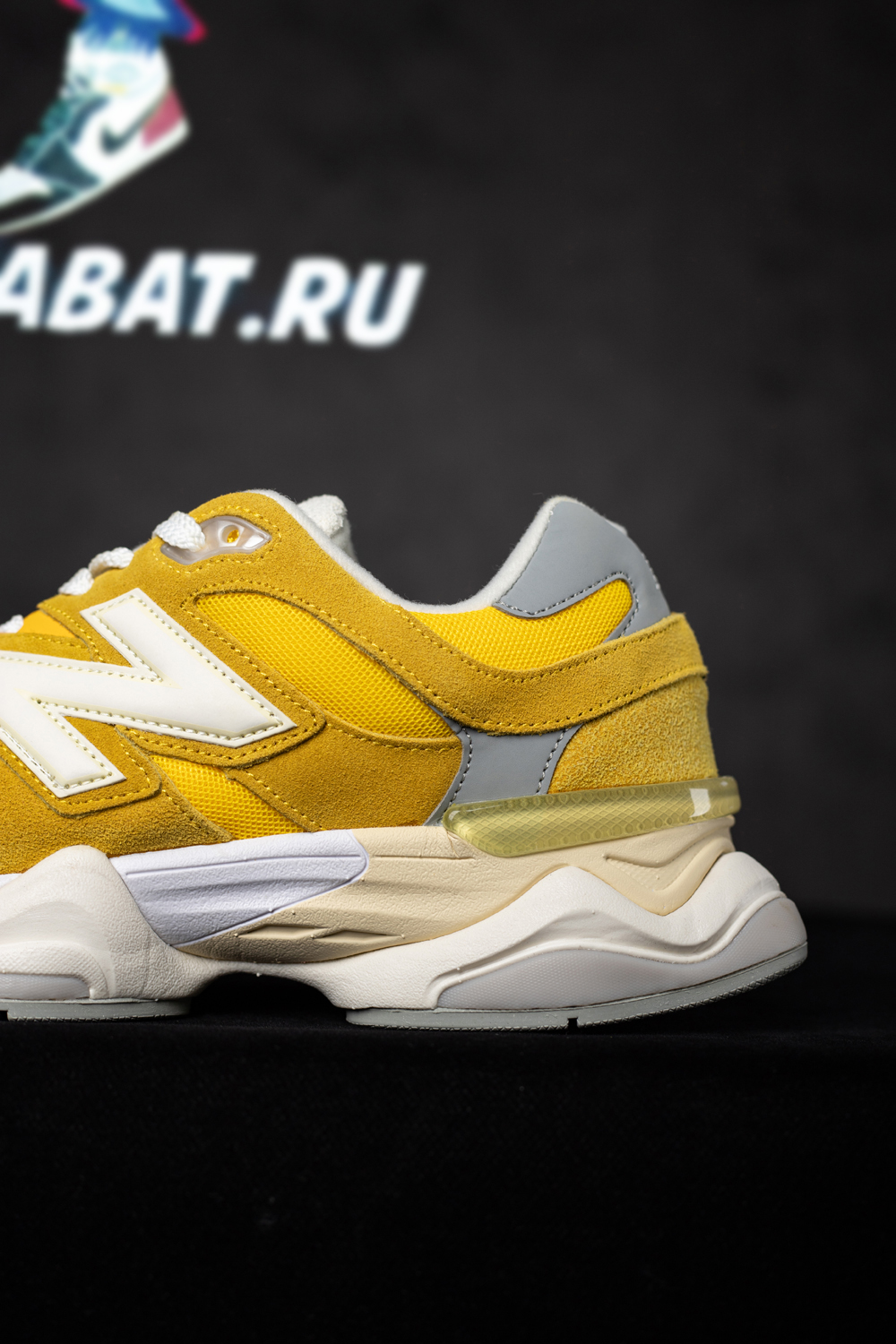 New Balance 9060 'Varsity Gold'