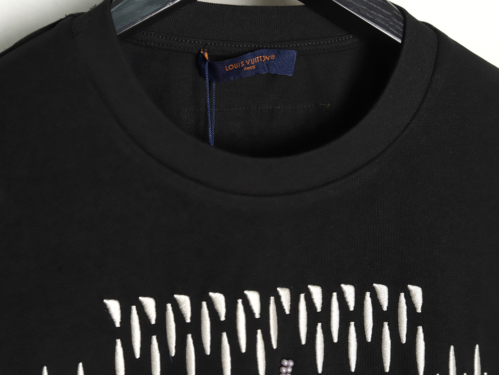 Louis Vuitton tricolor beaded embroidered short-sleeved T-shirt TSK2