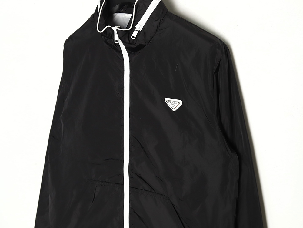 Prada White Zipper Camping Hooded Jacket