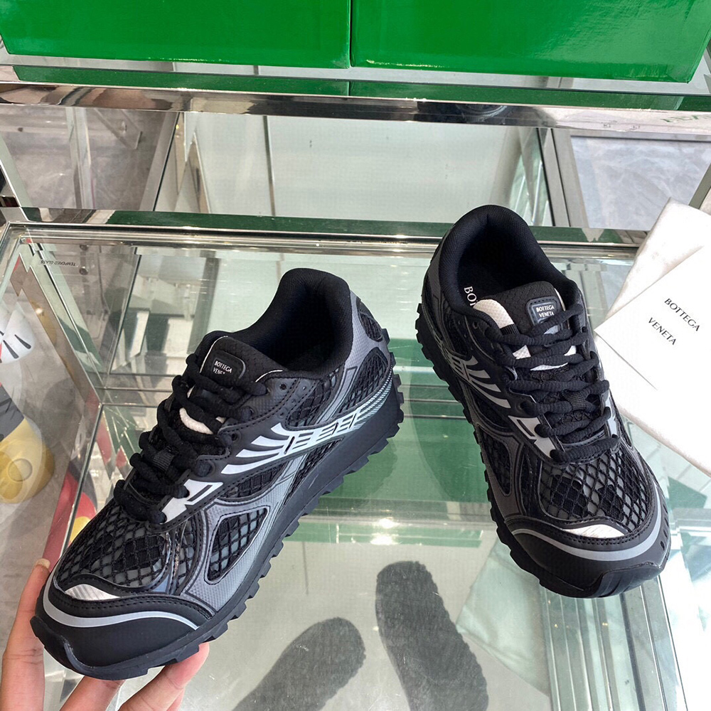 Bottega Veneta Orbit Runner Sneaker 'Black'