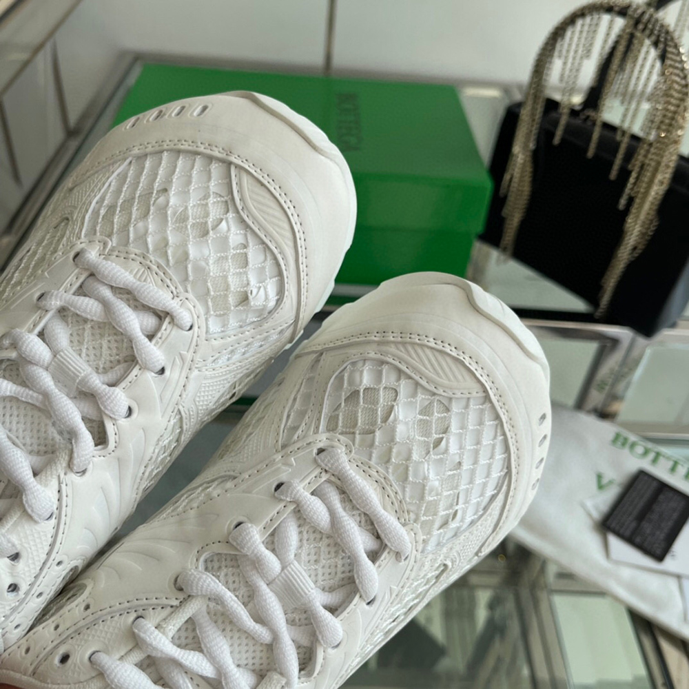 Bottega Veneta Orbit Runner Sneaker 'White'