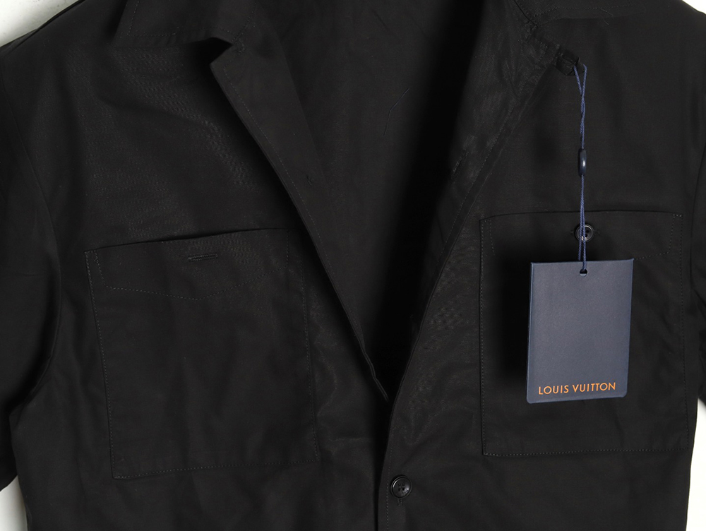 Louis Vuitton Pocket Embossed Short Sleeve Shirt TSK1