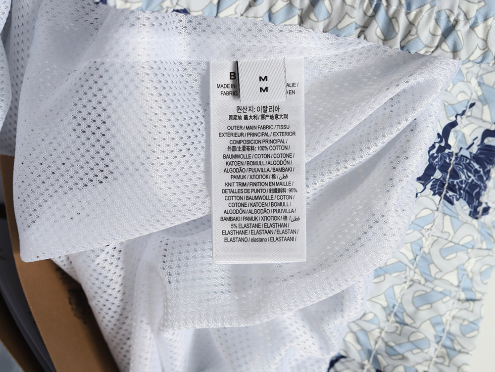 Burberry Warhorse Print Shorts TSK2