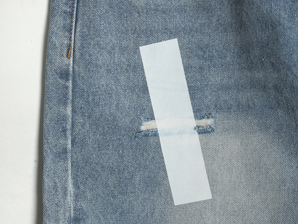Maison Margiela masking paper white tape ripped five-point denim shorts