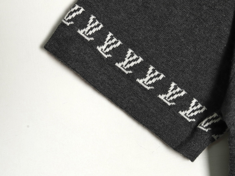 Louis Vuitton jacquard lettering logo short sleeves tsk1