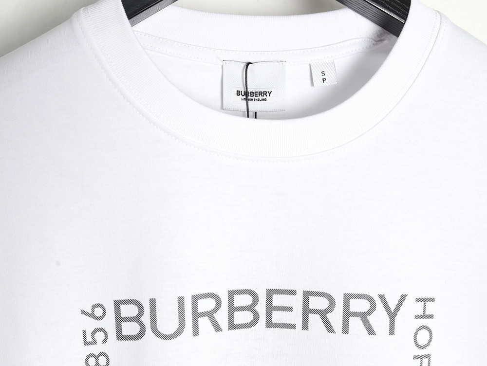Burberry Square Letter Gold Warhorse Printed Short Sleeve T-Shirt