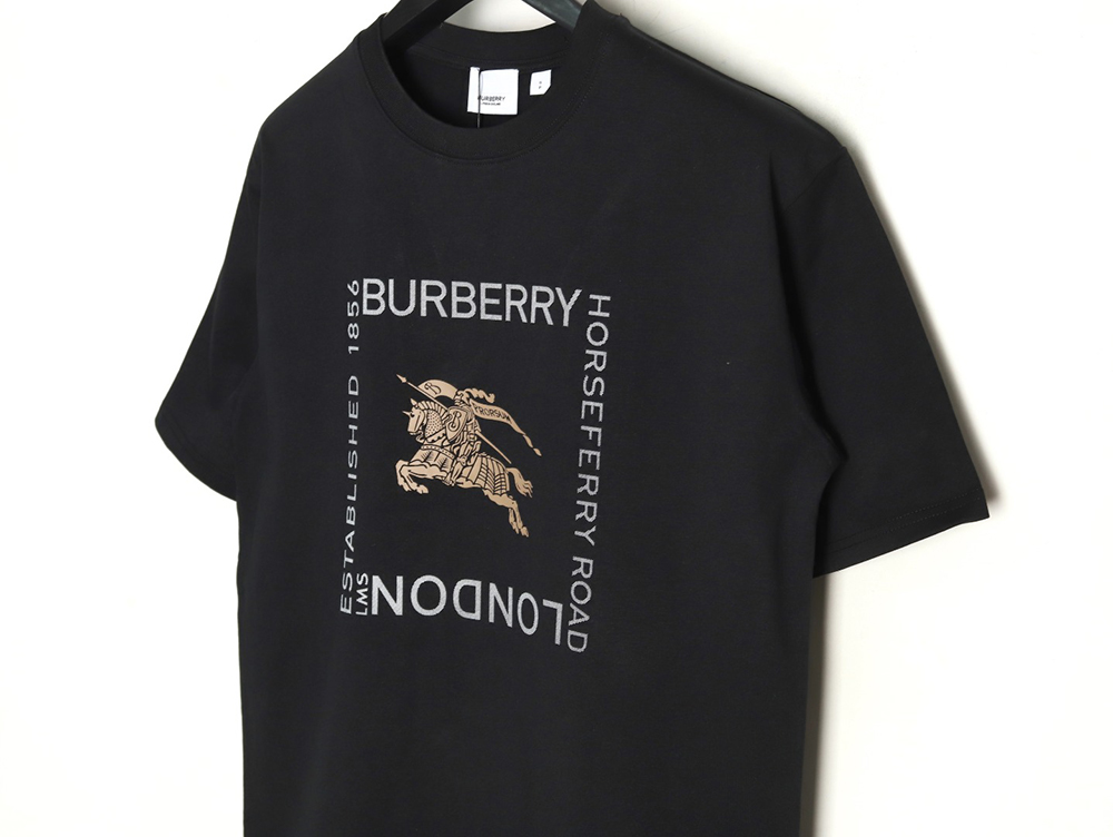Burberry Square Letter Gold Warhorse Printed Short Sleeve T-Shirt TSK1