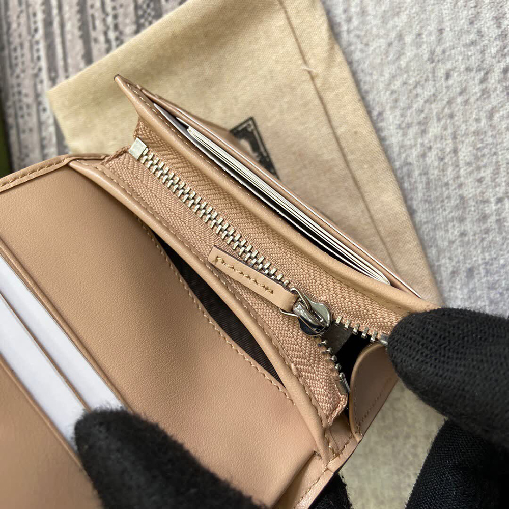 Gucci Wallets 790055 8.5*11*3cm