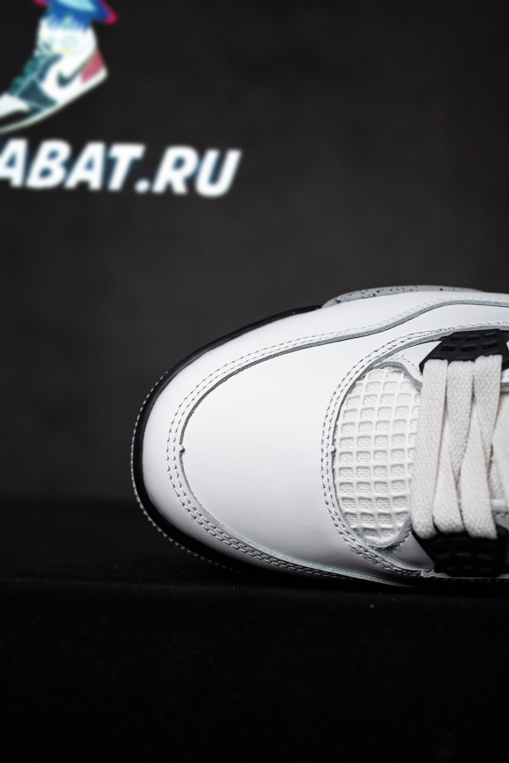 Air Jordan 4 Retro OG 'White Cement' 2025