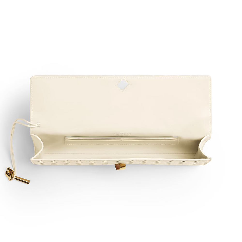Bottega Veneta Andiamo Clutch Bags P39195 13*31*3cm