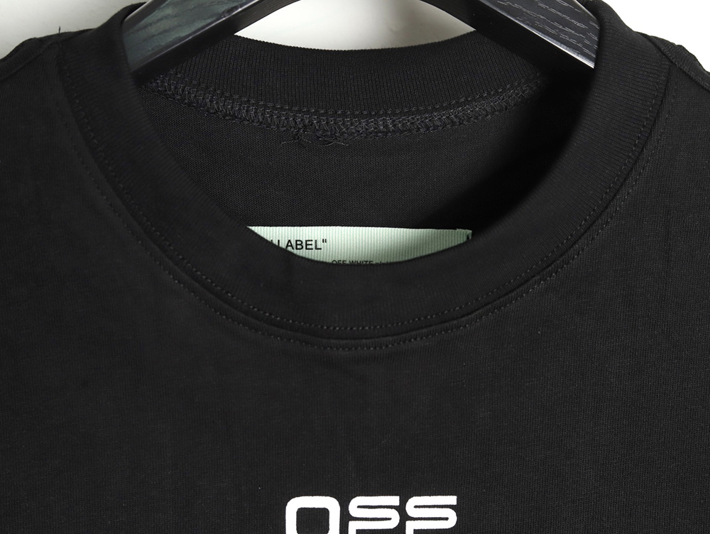off white airport tape arrow print short sleeves