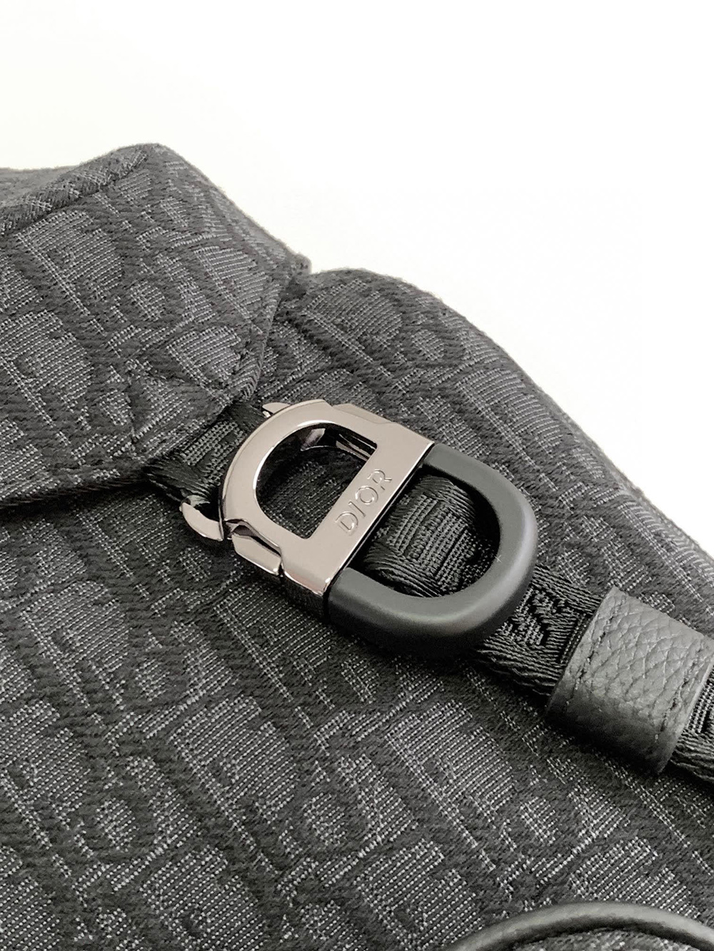 Dior 8 Backpack with Flap 1EIBA1 31*50*18cm