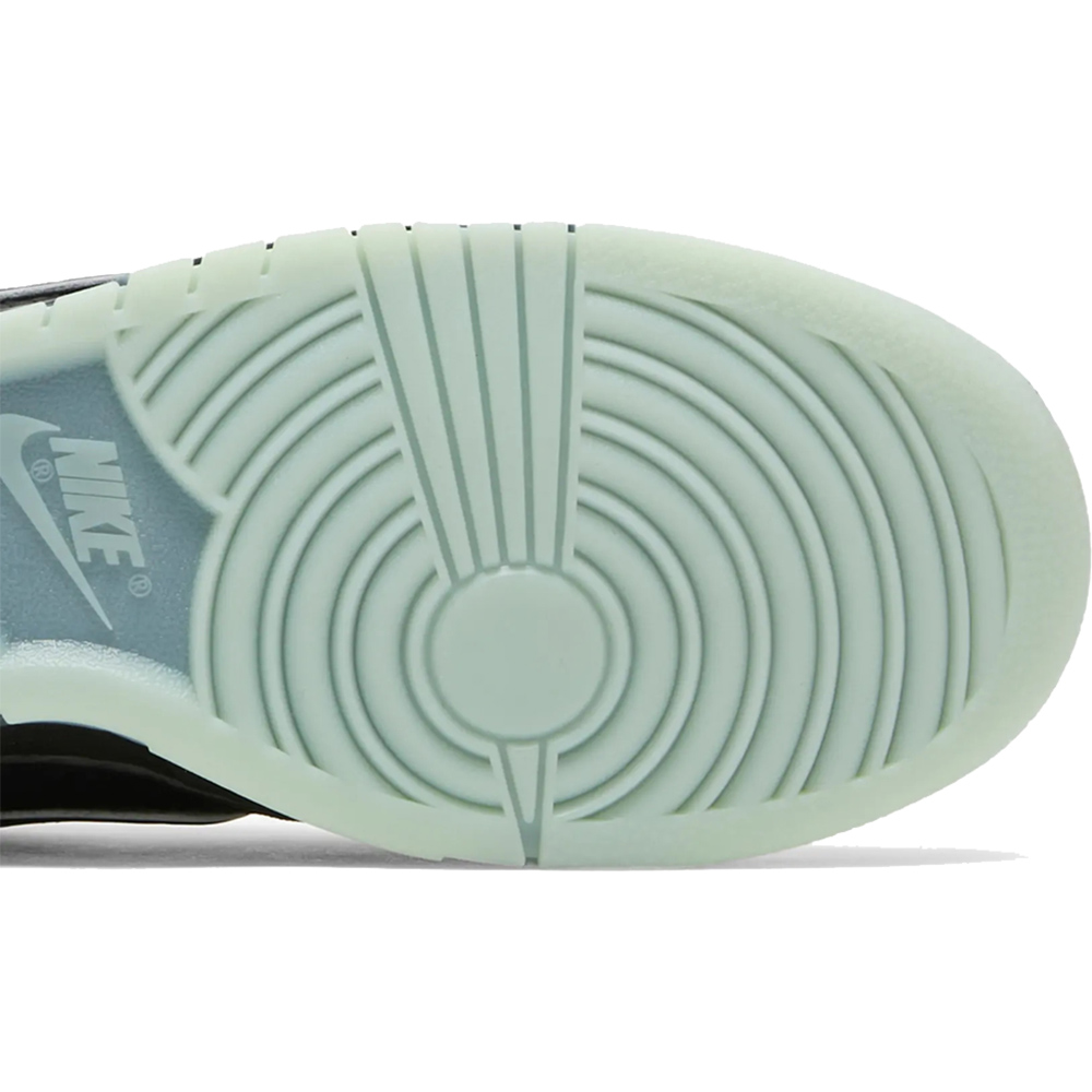 League of Legends x Dunk Low