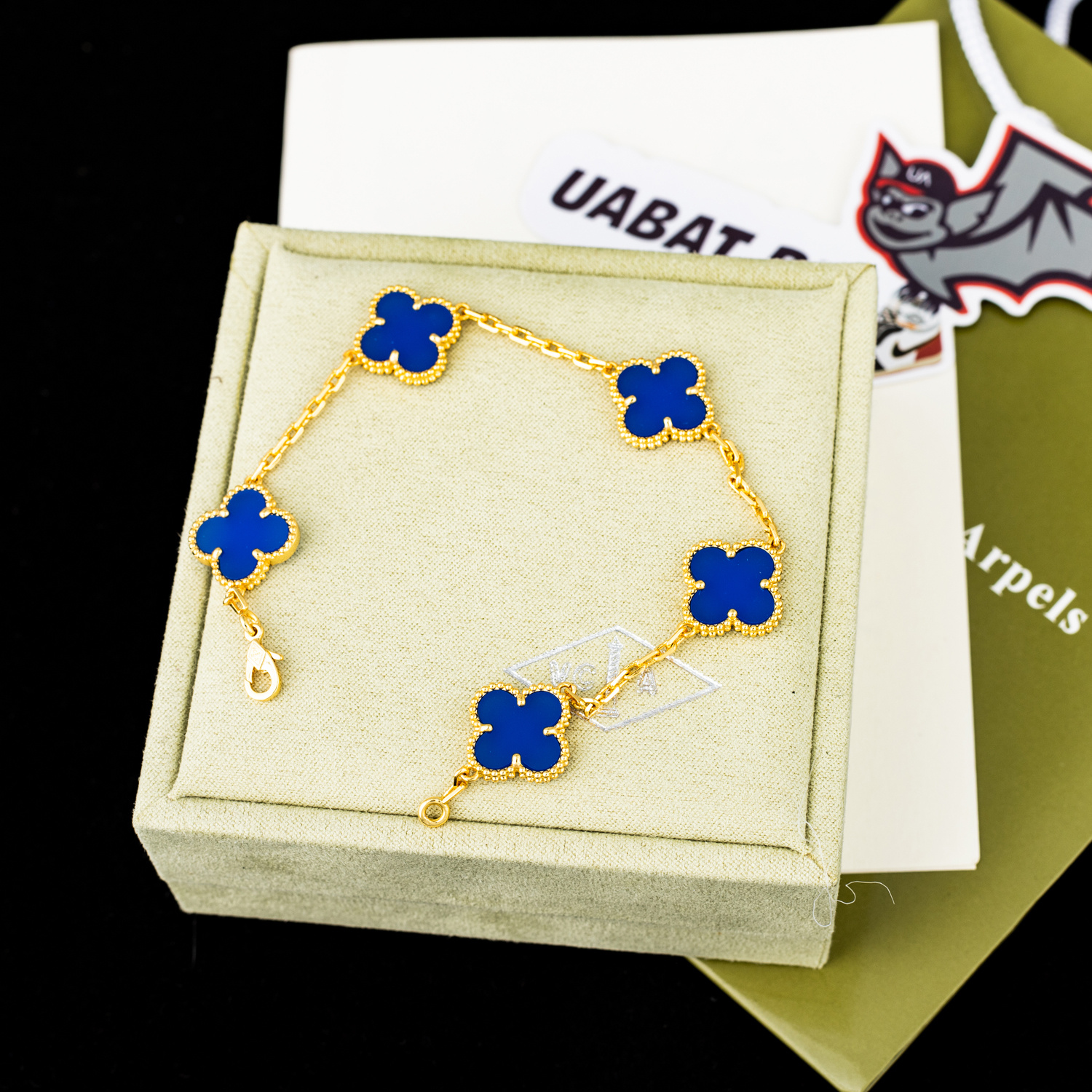 Van Cleef & Arpels Bracelet V38410 17CM