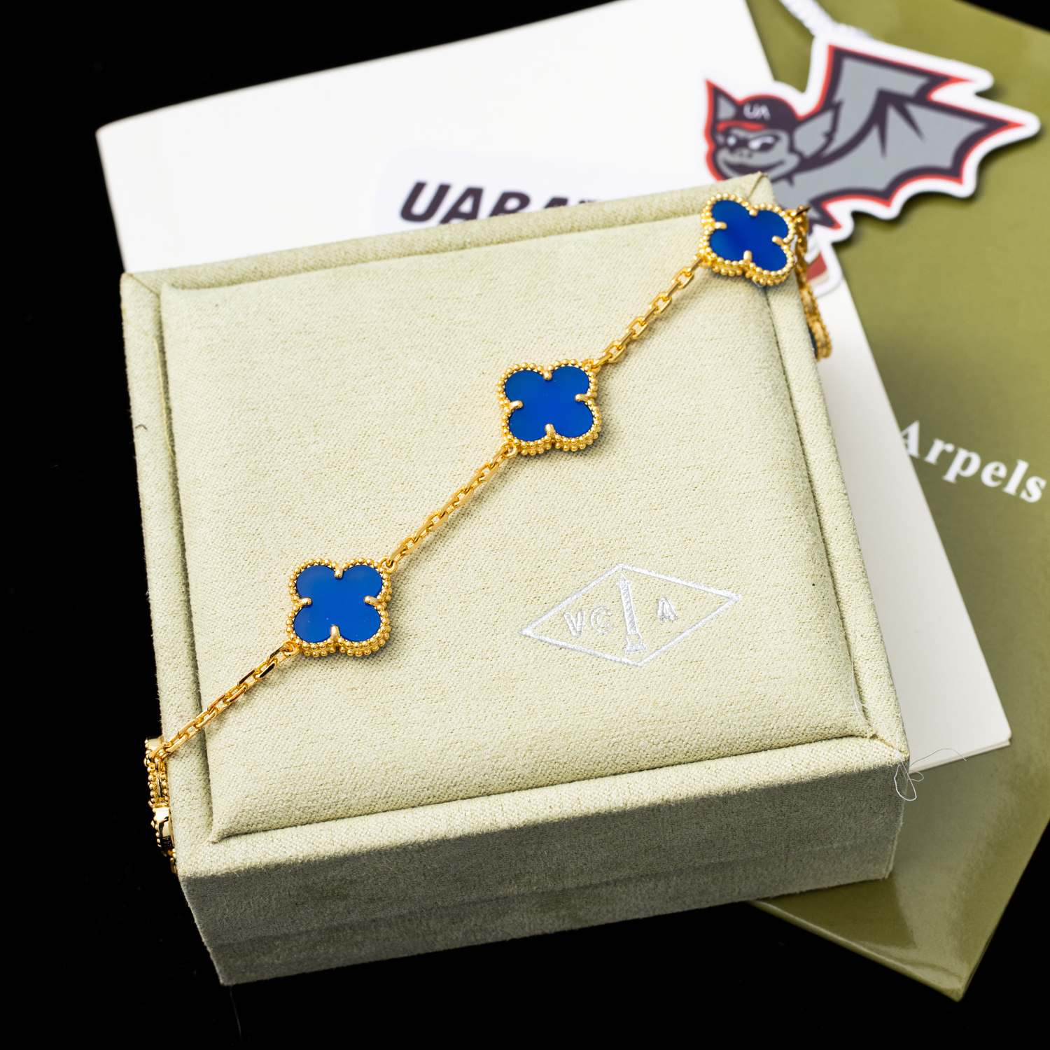 Van Cleef & Arpels Bracelet V38410 17CM