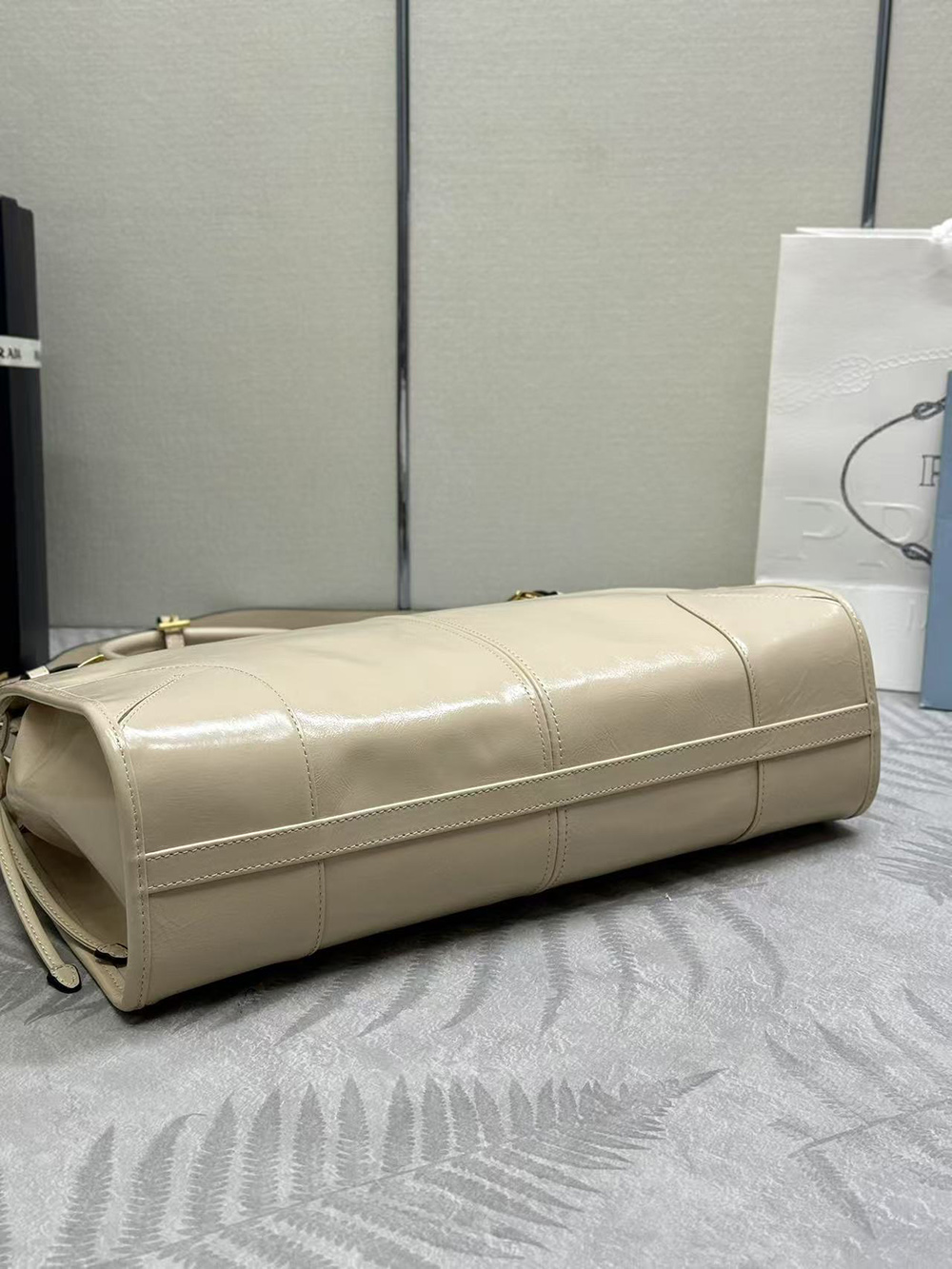 Prada Bonnie large leather handbag 1BA433 38*30*12cm