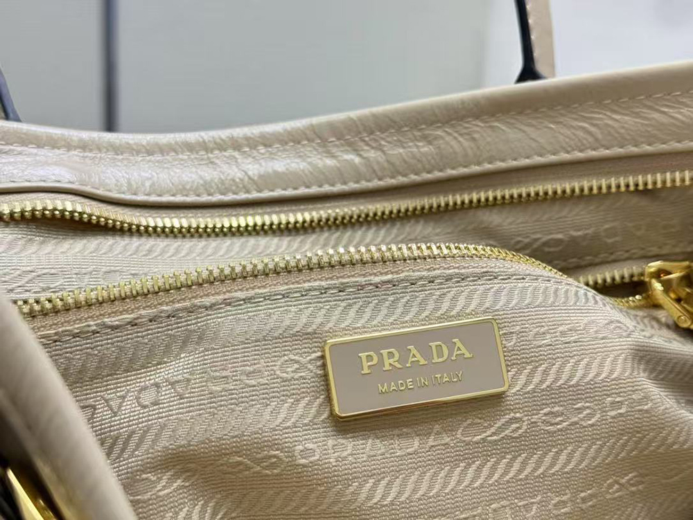 Prada Bonnie large leather handbag 1BA433 38*30*12cm