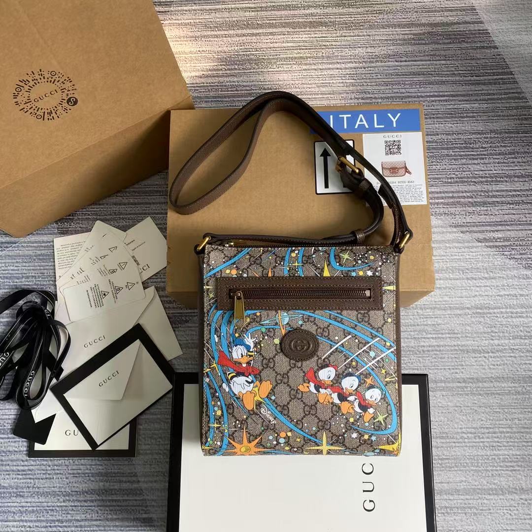 Gucci Donald Duck Messenger Bags 645054 21*22*4cm