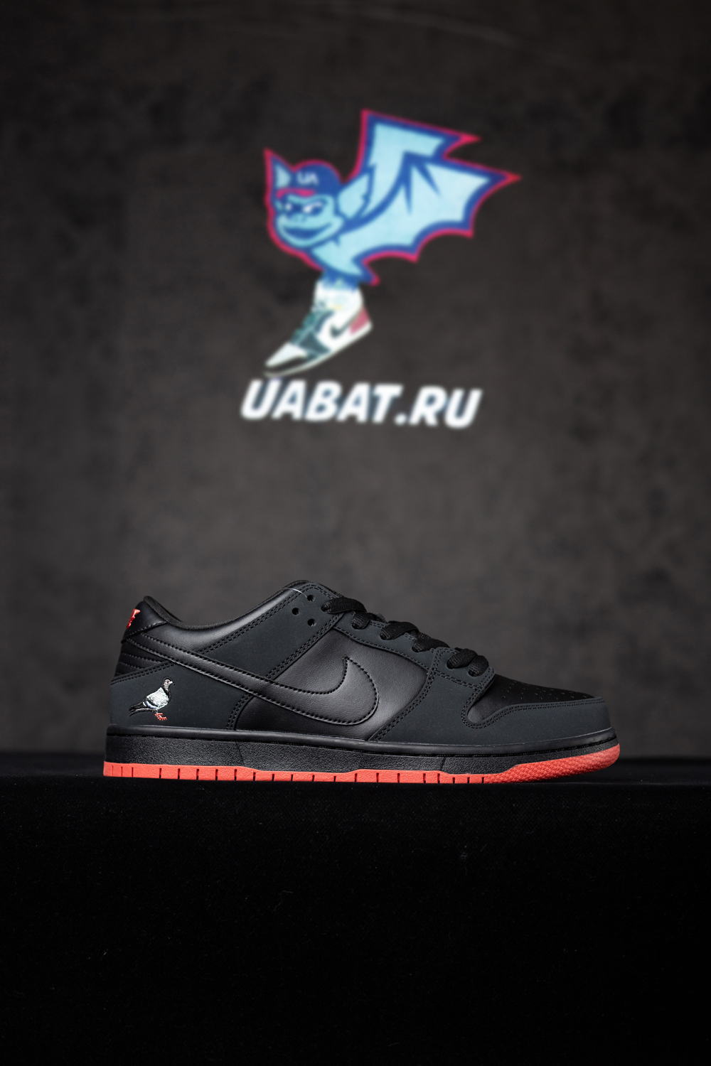 Jeff Staple x Dunk Low Pro SB 'Black Pigeon'