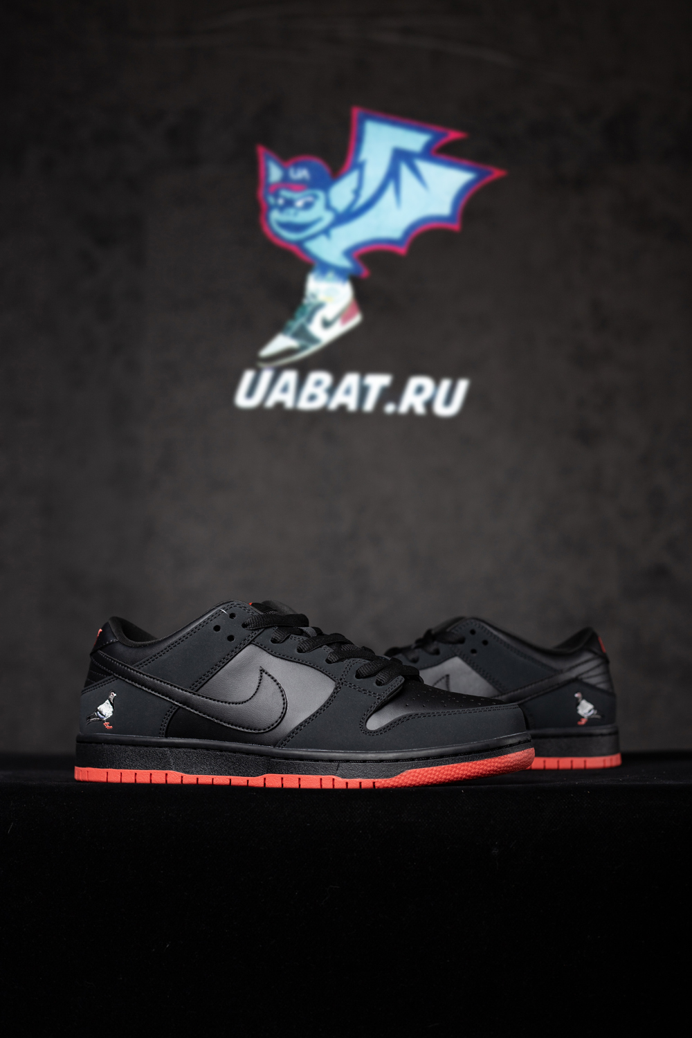 Jeff Staple x Dunk Low Pro SB 'Black Pigeon'