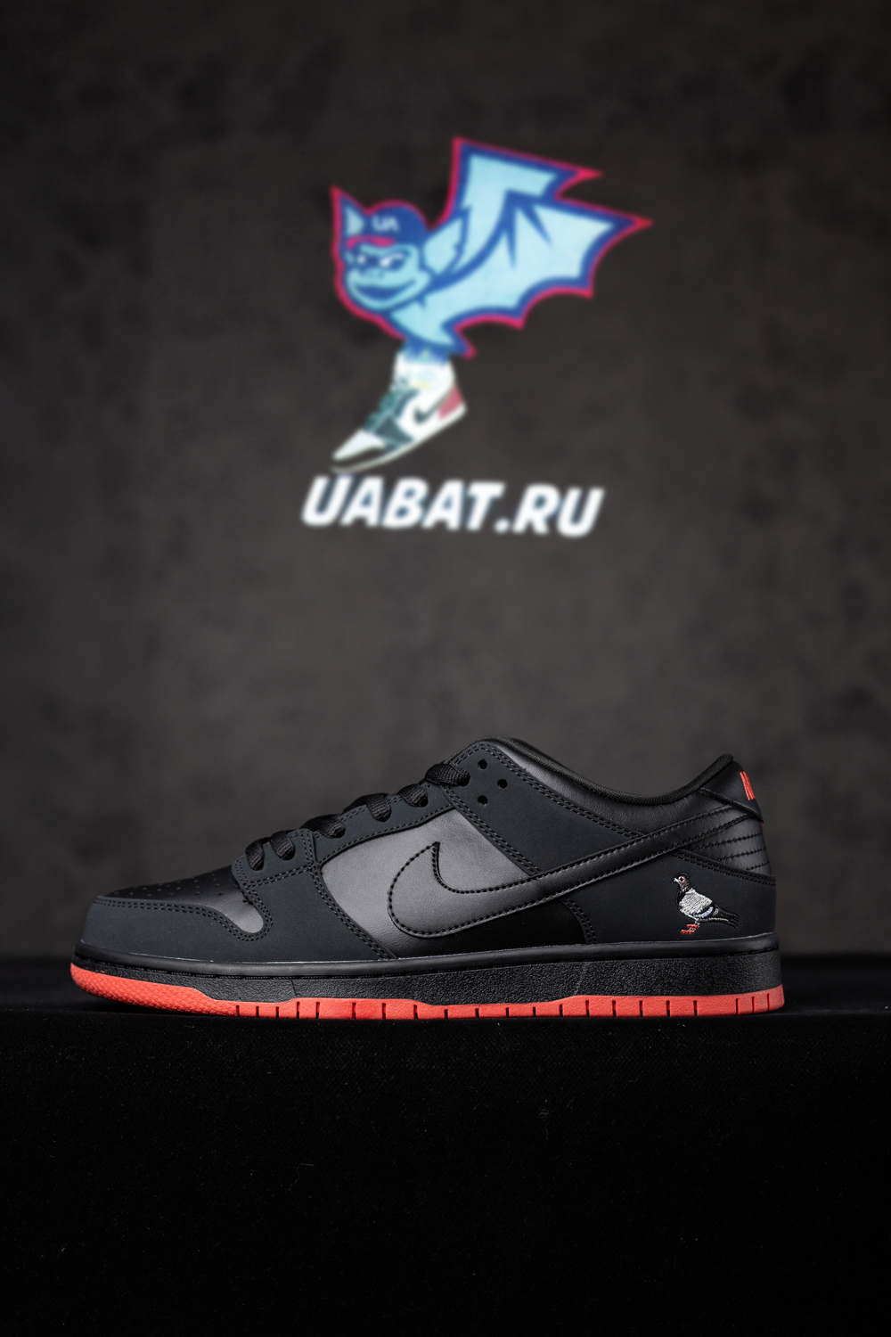 Jeff Staple x Dunk Low Pro SB 'Black Pigeon'