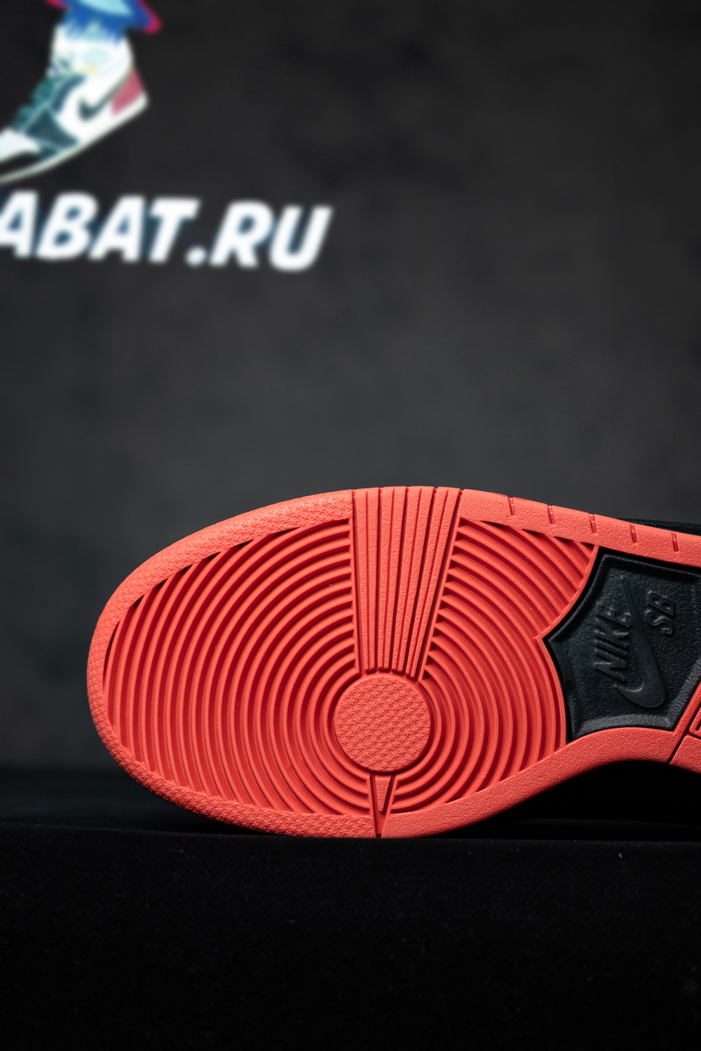 Jeff Staple x Dunk Low Pro SB 'Black Pigeon'
