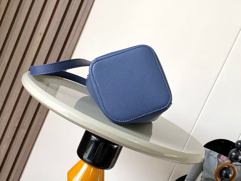 Loewe Mini bucket Bags BMX01 20*16*16cm