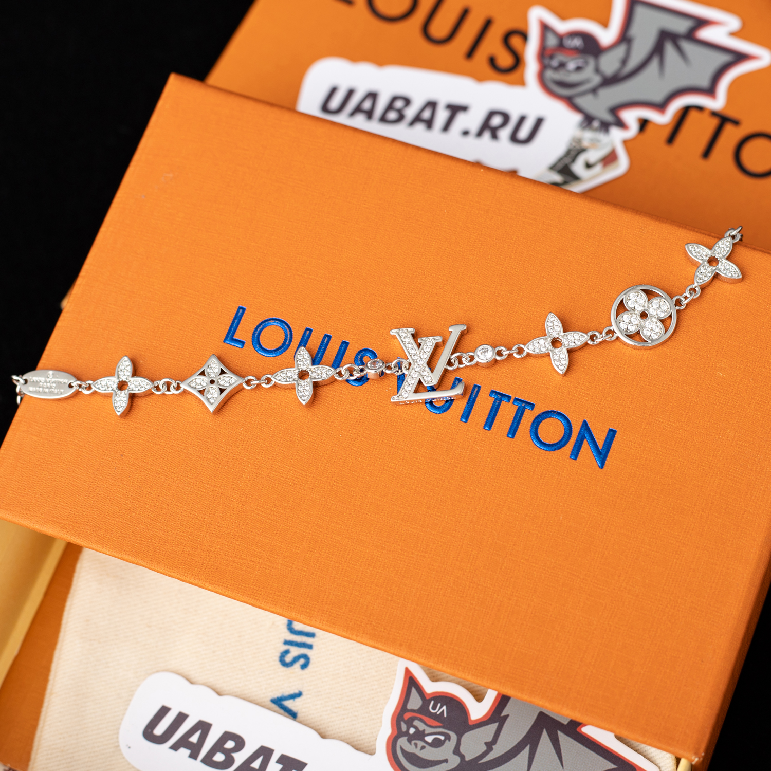 Louis Vuitton Bracelet N93400