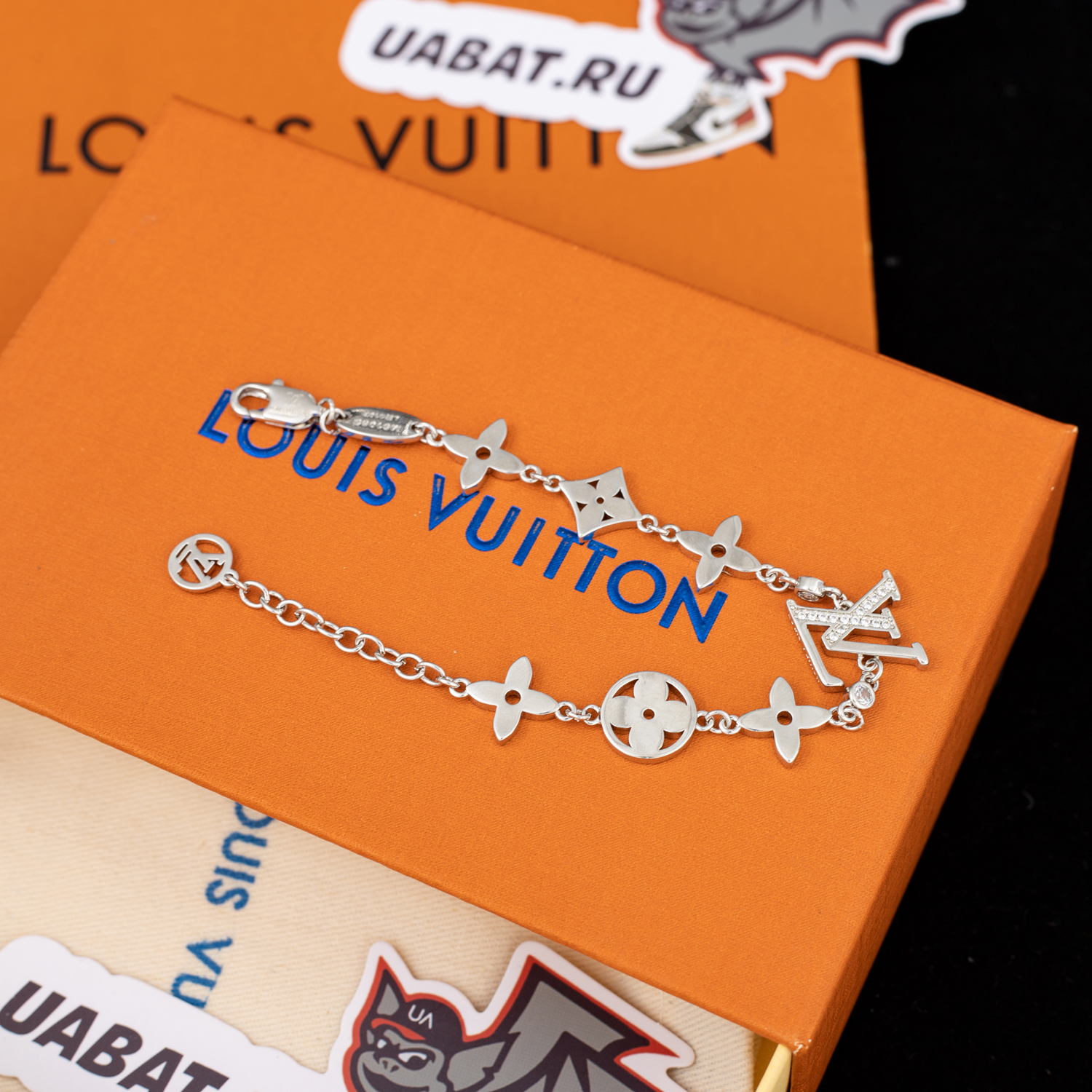 Louis Vuitton Bracelet N93400