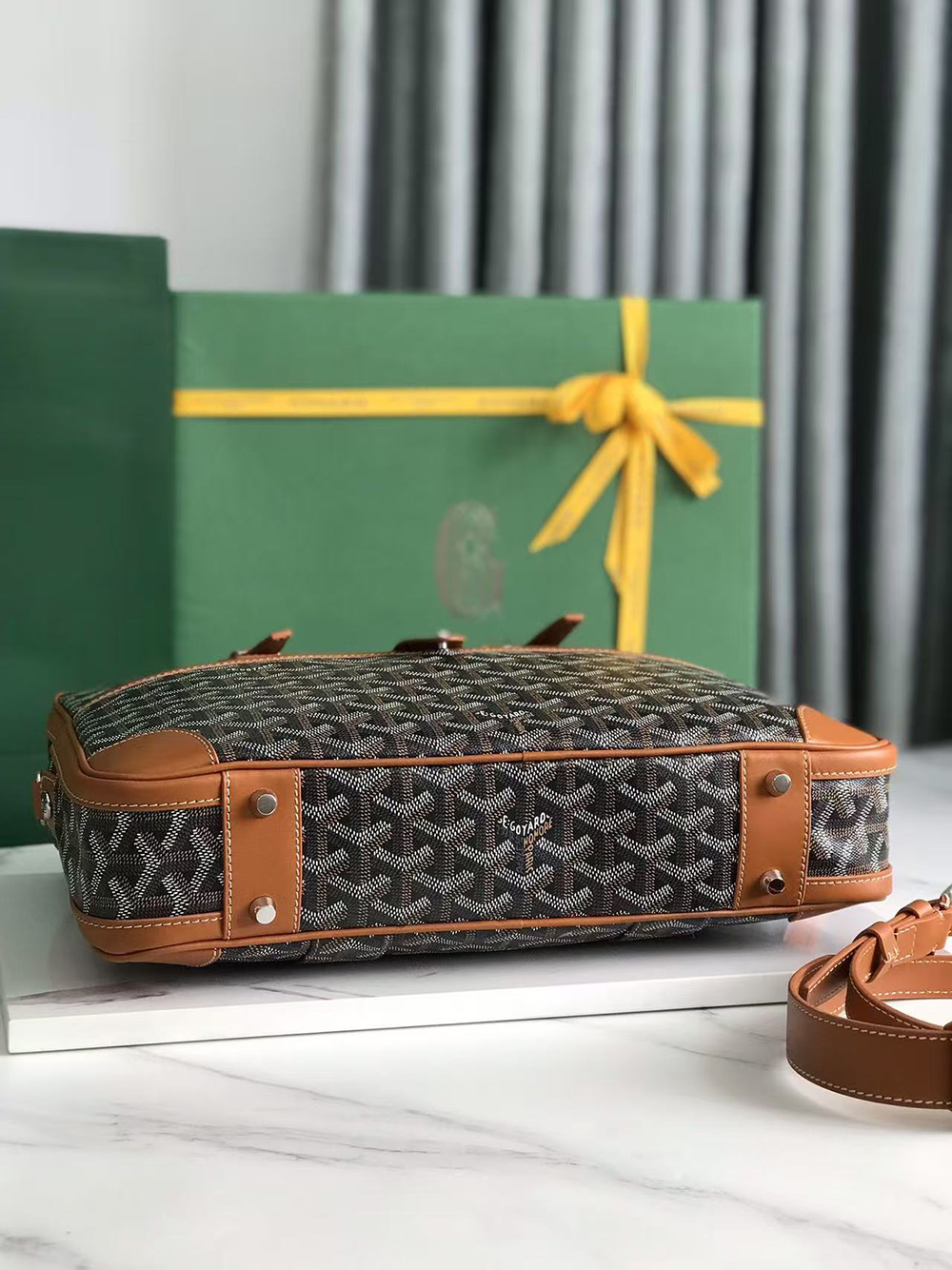 Goyard Ambassade MM Document Case 01CL03P 38.5*10.5*27.5cm
