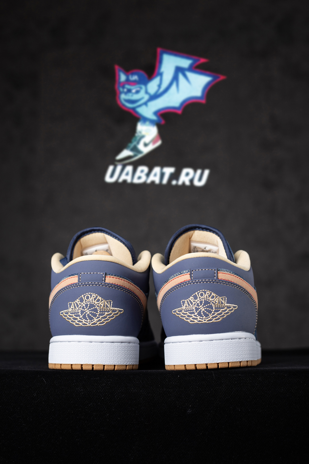 AIR JORDAN 1 LOW SE 'DENIM'